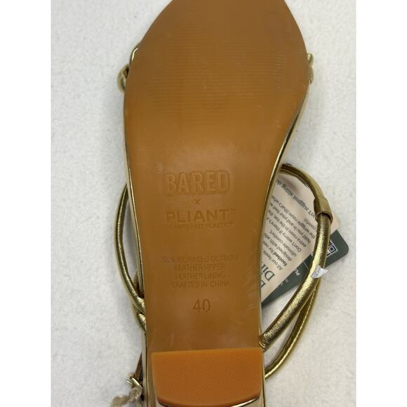NWT BARED Godwit Gold Leather Heels Buckle Size 40 US 9-9.5 Pliant Metallic $299 - Picture 9 of 10